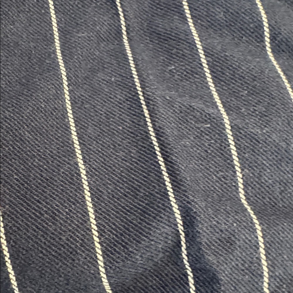 Daniel Cremieux Men's Navy Pinstripe Shorts - Picture 5 of 5